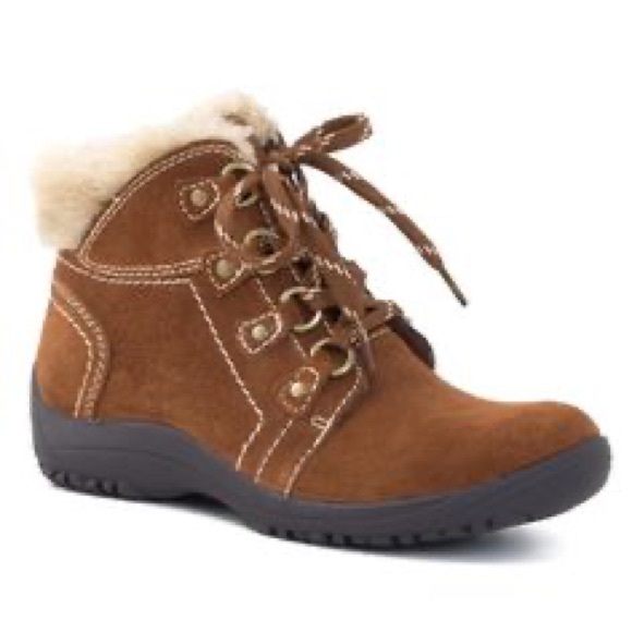 Earth Origins Water Resistant Suede Ankle Boots - Cooper style #A258457 - Picture 3 of 10